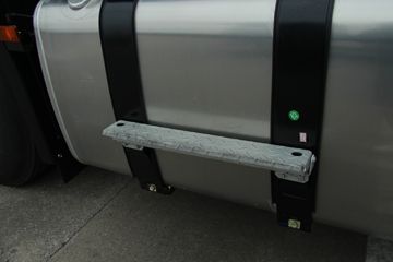 ���� ��ԽQ7�ؿ� 460���� 6X4 ǣ����(����)ͼƬ