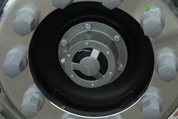 ���� ��ԽQ7�ؿ� 460���� 6X4 ǣ����(����)ͼƬ