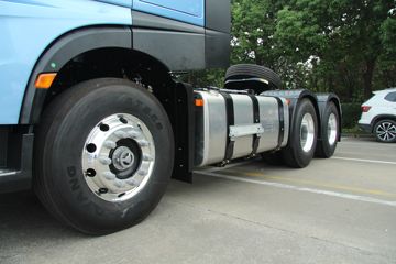 ���� ��ԽQ7�ؿ� 460���� 6X4 ǣ����(����)ͼƬ