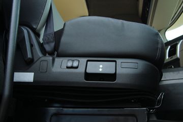 ���� ��ԽQ7�ؿ� 460���� 6X4 ǣ����(����)ͼƬ