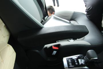 ���� ��ԽQ7�ؿ� 460���� 6X4 ǣ����(����)ͼƬ