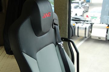 ���� ��ԽQ7�ؿ� 460���� 6X4 ǣ����(����)ͼƬ