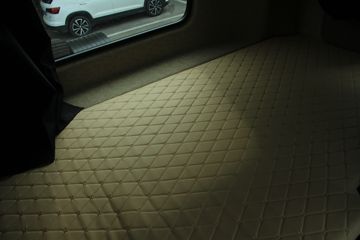 ���� ��ԽQ7�ؿ� 460���� 6X4 ǣ����(����)ͼƬ