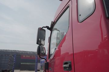 ���� ����˹Q9 220���� 4X2 8.2����ʽ�ػ���(����)(HFC5181XXYB80K1E4S)ͼƬ