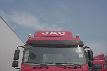 ���� ����˹Q9 220���� 4X2 8.2����ʽ�ػ���(����)(HFC5181XXYB80K1E4S)ͼƬ