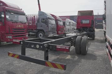 ���� ����˹Q9 220���� 4X2 8.2����ʽ�ػ���(����)(HFC5181XXYB80K1E4S)ͼƬ