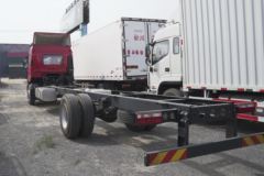 江淮 德沃斯Q9 220马力 4X2 8.2米厢式载货车(国六)(HFC5181XXYB80K1E4S)