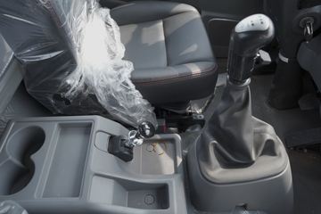 ���� ����˹Q9 220���� 4X2 8.2����ʽ�ػ���(����)(HFC5181XXYB80K1E4S)ͼƬ