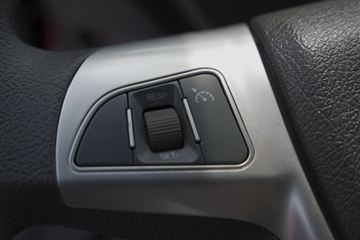 ���� ����˹Q9 220���� 4X2 8.2����ʽ�ػ���(����)(HFC5181XXYB80K1E4S)ͼƬ