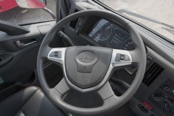 ���� ����˹Q9 220���� 4X2 8.2����ʽ�ػ���(����)(HFC5181XXYB80K1E4S)ͼƬ