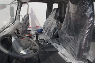 ���� ����˹Q9 220���� 4X2 8.2����ʽ�ػ���(����)(HFC5181XXYB80K1E4S)ͼƬ