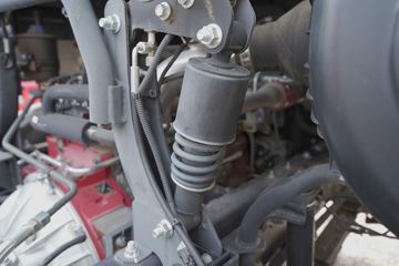 ���� ����˹Q9 220���� 4X2 8.2����ʽ�ػ���(����)(HFC5181XXYB80K1E4S)ͼƬ