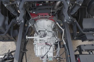 ���� ����˹Q9 220���� 4X2 8.2����ʽ�ػ���(����)(HFC5181XXYB80K1E4S)ͼƬ