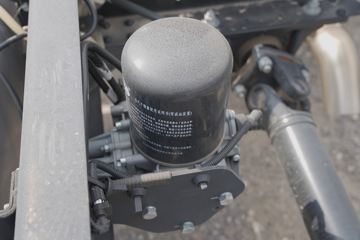 ���� ����˹Q9 220���� 4X2 8.2����ʽ�ػ���(����)(HFC5181XXYB80K1E4S)ͼƬ