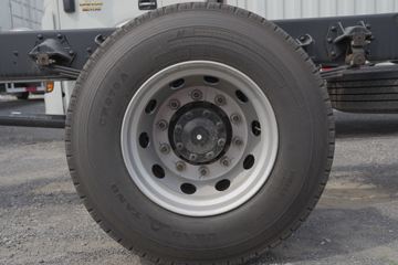 ���� ����˹Q9 220���� 4X2 8.2����ʽ�ػ���(����)(HFC5181XXYB80K1E4S)ͼƬ