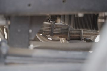 ���� ����˹Q9 220���� 4X2 8.2����ʽ�ػ���(����)(HFC5181XXYB80K1E4S)ͼƬ