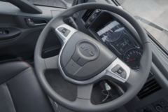 江淮 德沃斯V8 170马力 5.48米排半栏板载货车(国六)(HFC1140P61K1D7S)