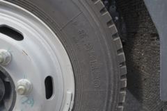 江淮 德沃斯V8 170马力 5.48米排半栏板载货车(国六)(HFC1140P61K1D7S)