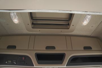 ���� �����K7�ؿ� ���ʰ� 490���� 8X4 9.3�� AMT�Զ�����դʽ�ػ���(����)ͼƬ