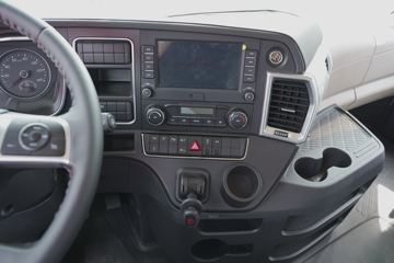 ���� �����K7�ؿ� ���ʰ� 490���� 8X4 9.3�� AMT�Զ�����դʽ�ػ���(����)ͼƬ