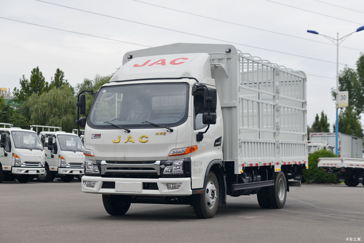 江淮 帅铃E中体 130马力 4.22米单排仓栅式轻卡(国六)