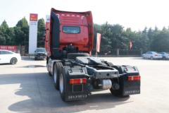 中国重汽 HOWO T7H重卡 440马力 6X4牵引车(12挡)(ZZ4257V324HE1B)