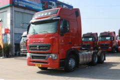 中国重汽 HOWO T7H重卡 440马力 6X4牵引车(12挡)(ZZ4257V324HE1B)