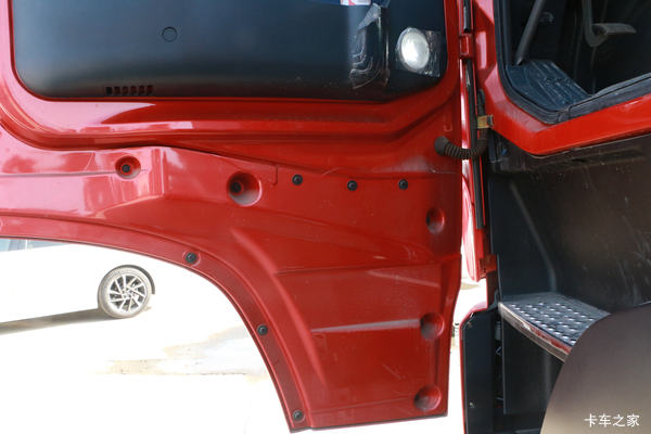 中国重汽 HOWO T7H重卡 480马力 6X4牵引车(重汽1