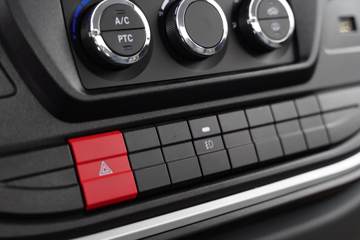 �����Ῠ ����K3000 4.18�״��綯��ʽ�Ῠ(Һɲ)(YTQ5042XXYJEEV334)81.14kWhͼƬ