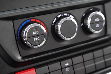 �����Ῠ ����K3000 4.18�״��綯��ʽ�Ῠ(Һɲ)(YTQ5042XXYJEEV334)81.14kWhͼƬ