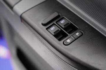 �����Ῠ ����K3000 4.18�״��綯��ʽ�Ῠ(Һɲ)(YTQ5042XXYJEEV334)81.14kWhͼƬ