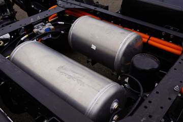 �����Ῠ ����K3000 4.18�״��綯��ʽ�Ῠ(Һɲ)(YTQ5042XXYJEEV334)81.14kWhͼƬ