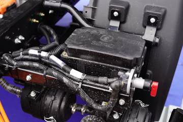 �����Ῠ ����K3000 4.18�״��綯��ʽ�Ῠ(Һɲ)(YTQ5042XXYJEEV334)81.14kWhͼƬ