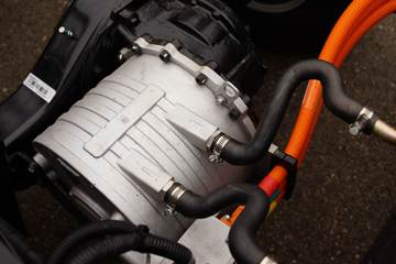 �����Ῠ ����K3000 4.18�״��綯��ʽ�Ῠ(Һɲ)(YTQ5042XXYJEEV334)81.14kWhͼƬ