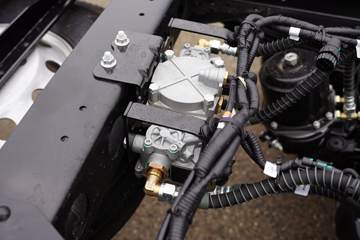 �����Ῠ ����K3000 4.18�״��綯��ʽ�Ῠ(Һɲ)(YTQ5042XXYJEEV334)81.14kWhͼƬ