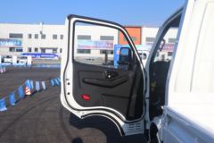 飞碟缔途 GX 1.6L 122马力 汽油 3.6米单排栏板微卡(国六)(FD1021D66K6-1)