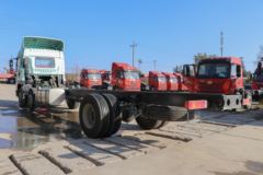 青岛解放 JK6重卡 290马力 6X2 9.8米仓栅式载货车(国六)(CA5250CCYP28K1L8T3AE6)