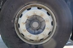 青岛解放 JK6重卡 290马力 6X2 9.8米仓栅式载货车(国六)(CA5250CCYP28K1L8T3AE6)