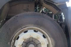 青岛解放 JK6重卡 290马力 6X2 9.8米仓栅式载货车(国六)(CA5250CCYP28K1L8T3AE6)