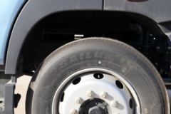 青岛解放 JK6中卡 220马力 4X2 6.75米仓栅式载货车(国六)(378后桥)(CA5180CCYP28K1L4E6)
