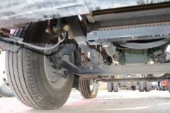 青岛解放 JK6中卡 220马力 4X2 6.75米仓栅式载货车(国六)(378后桥)(CA5180CCYP28K1L4E6)