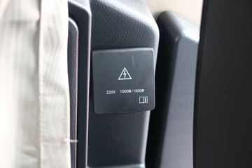 �й����� HOWO TH7�ؿ� 550���� 6X4 AMT�Զ���ǣ����(����)(ZZ4257W324HF1B)ͼƬ