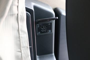 �й����� HOWO TH7�ؿ� 550���� 6X4 AMT�Զ���ǣ����(����)(ZZ4257W324HF1B)ͼƬ