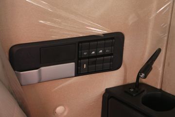 �й����� HOWO TH7�ؿ� 550���� 6X4 AMT�Զ���ǣ����(����)(ZZ4257W324HF1B)ͼƬ