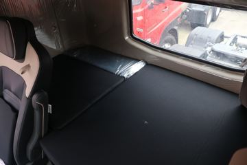 �й����� HOWO TH7�ؿ� 550���� 6X4 AMT�Զ���ǣ����(����)(ZZ4257W324HF1B)ͼƬ