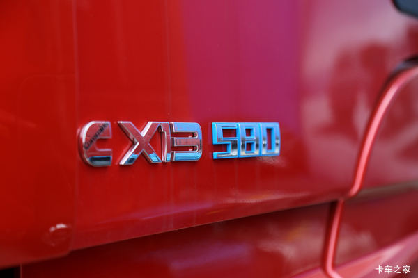 欧曼EST牵引车南昌市火热促销中 让利高达3万