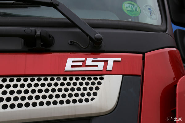 欧曼EST牵引车南昌市火热促销中 让利高达3万