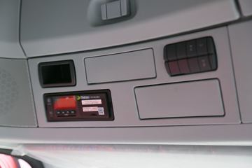 ���� ŷ��EST ��Խ�� 580���� 6X4 AMT�Զ���ǣ����(����)ͼƬ