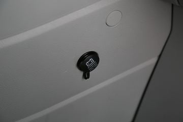 ���� ŷ��EST ��Խ�� 580���� 6X4 AMT�Զ���ǣ����(����)ͼƬ