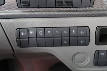 ���� ŷ��EST ��Խ�� 580���� 6X4 AMT�Զ���ǣ����(����)ͼƬ